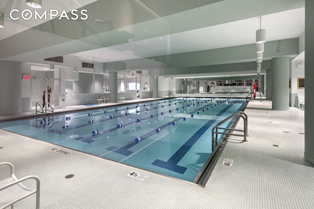 235 E 40th St Unit 11G, New York City, NY 10016 - view of swimming pool