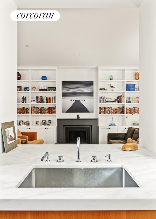 7 Harrison St Unit 4S, New York City, NY 10013 - storage area with a sink