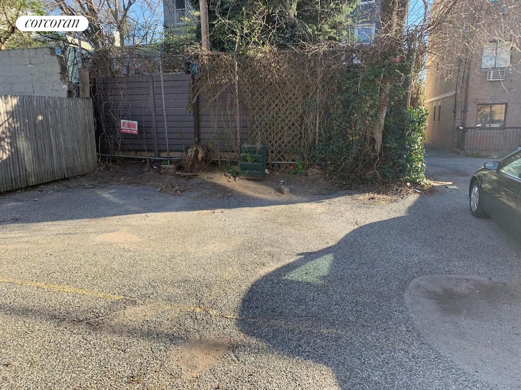 468 17th St Unit Pk6, New York City, NY 11215 - view of yard