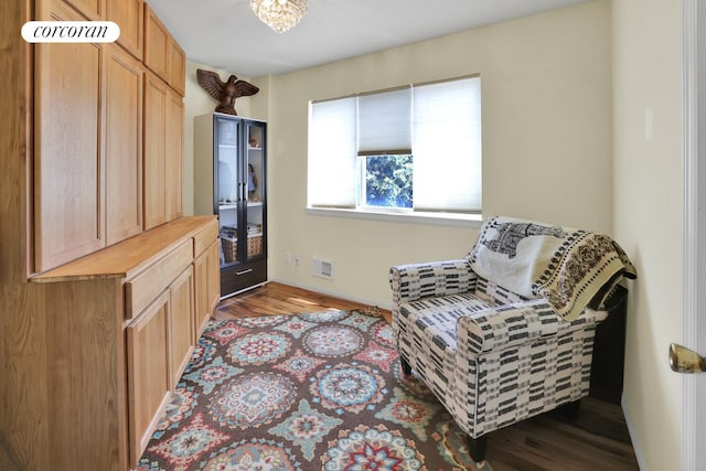2054 Richmond Ave, New York City, NY 10314 - sitting room featuring wood finished floors and baseboards