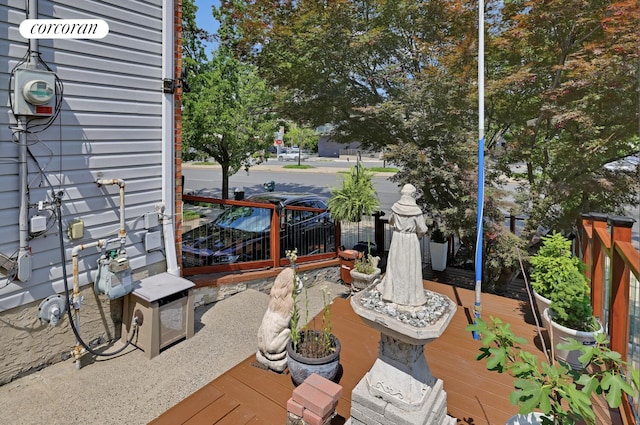 2054 Richmond Ave, New York City, NY 10314 - view of wooden terrace