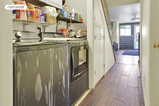 2054 Richmond Ave, New York City, NY 10314 - laundry room featuring washer and clothes dryer and wood finished floors