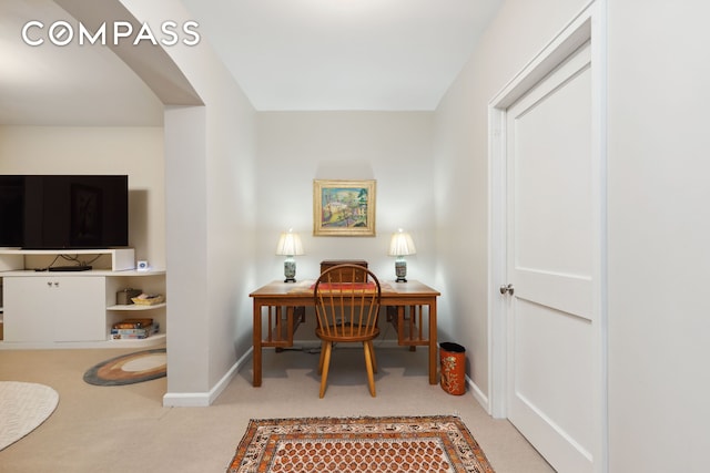 525 E 89th St Unit 4Hj, New York City, NY 10128 - office space featuring carpet flooring and baseboards
