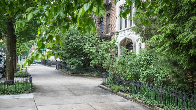 300 8th Ave Unit 3-I, New York City, NY 11215 - view of property's community