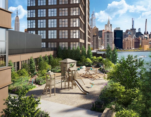 29 Huron St Unit 7Fe, New York City, NY 11222 - view of patio featuring a skyline view