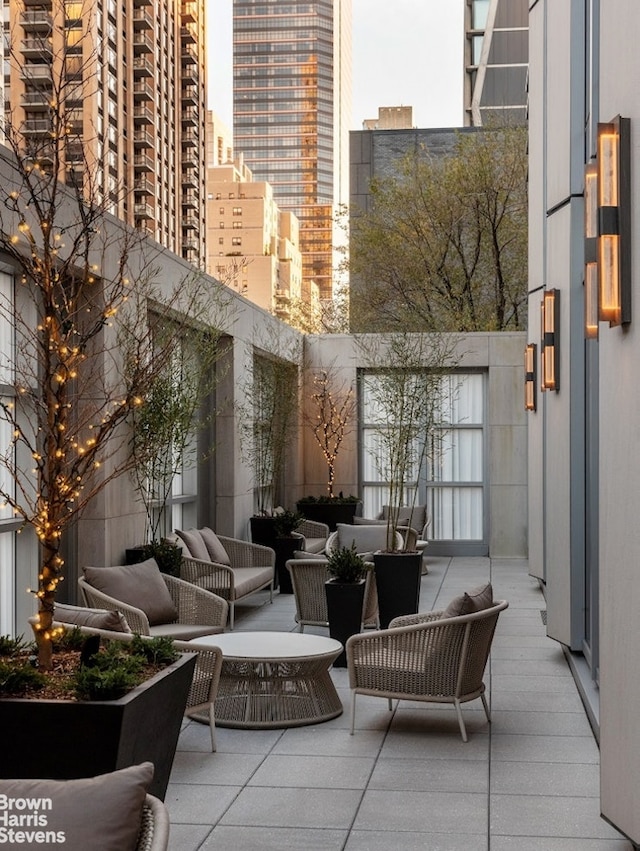200 Amsterdam Ave Unit 32B, New York City, NY 10023 - view of community lobby