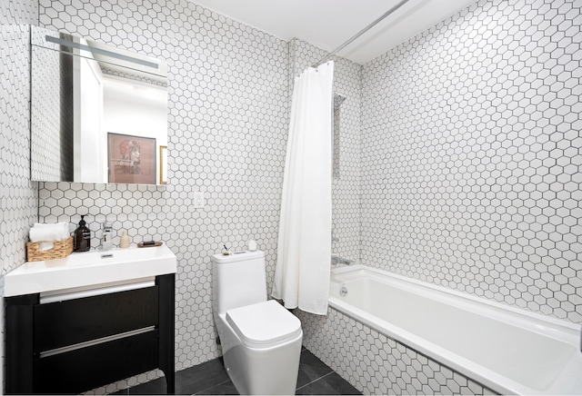 210 Jackson St Unit 2, New York City, NY 11211 - bathroom featuring tile patterned flooring, vanity, and tiled shower / bath