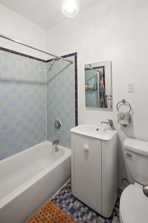 130 Coffey Street House, New York City, NY 11231 - full bathroom with vanity and  shower combination