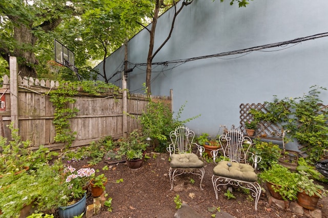 130 Coffey Street House, New York City, NY 11231 - view of yard