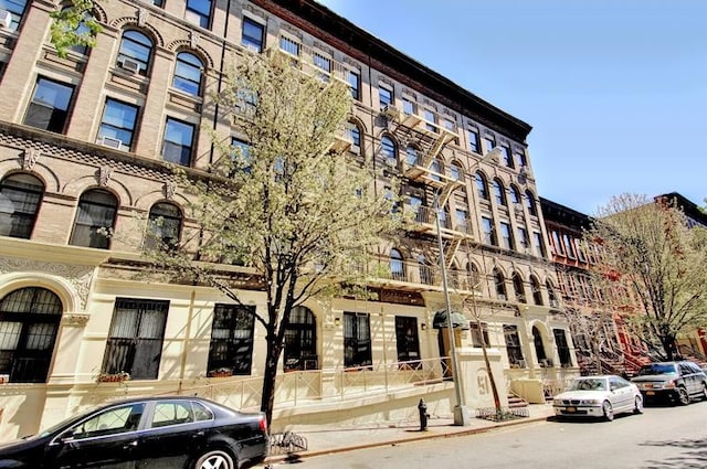 51 W 131st St Unit 4-A, New York City, NY 10037 - view of building exterior