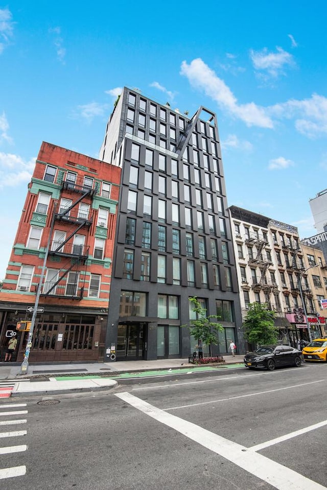 287 E Houston St Unit 4B, New York City, NY 10002 - view of property