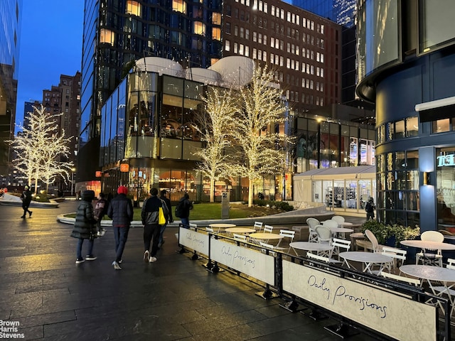 430 W 34th St Unit Lh, New York City, NY 10001 - surrounding community