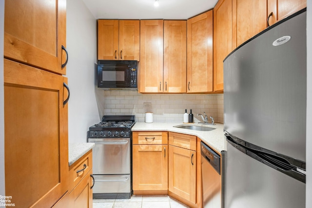 220 E 60th St Unit 4G, New York City, NY 10022 - kitchen featuring stainless steel appliances, tasteful backsplash, and light tile patterned flooring