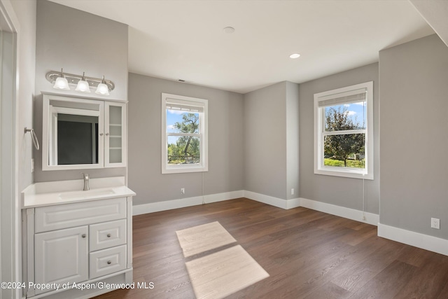 313 Cerise Ranch Rd, Carbondale, CO 81623 - bathroom featuring plenty of natural light, baseboards, vanity, and recessed lighting