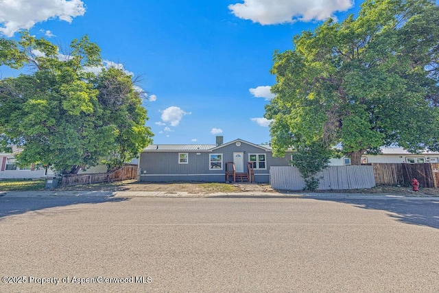 955 Sequoia Ave, Craig, CO 81625 - view of front of house