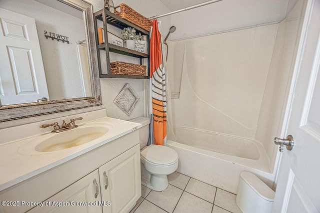 86 Counts Dr, Craig, CO 81625 - full bath featuring toilet, tile patterned floors, shower / tub combo with curtain, and vanity