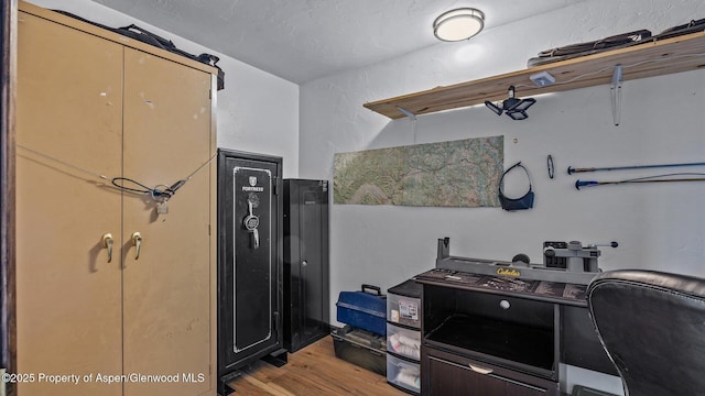 160 Mustang Mesa Trl, Rifle, CO 81650 - kitchen with wood finished floors