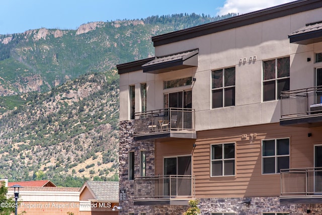 253 Wulfsohn Rd Unit 318, Glenwood Springs, CO 81601 - view of property featuring a mountain view