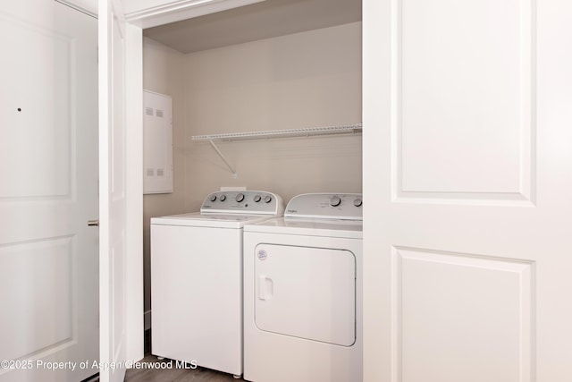 253 Wulfsohn Rd Unit 318, Glenwood Springs, CO 81601 - laundry area featuring washer and clothes dryer and electric panel