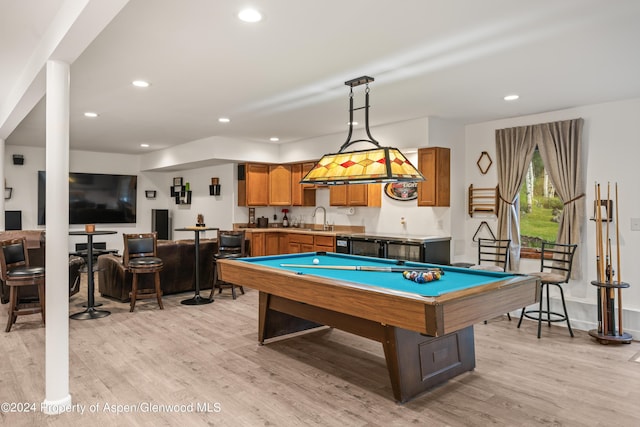 rec room with wet bar, light hardwood / wood-style floors, and billiards