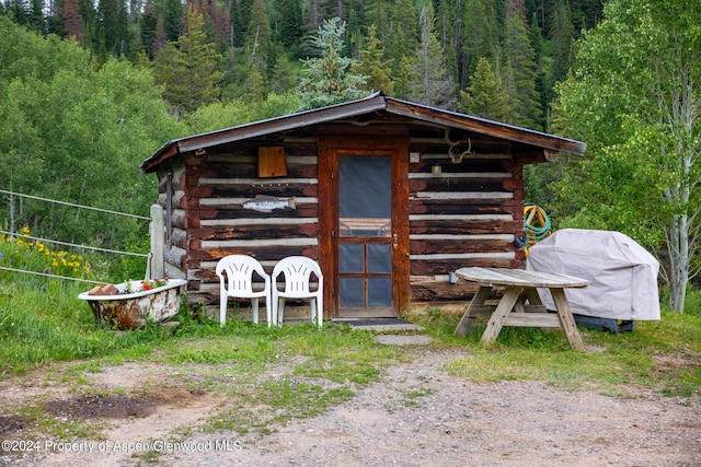 view of outdoor structure