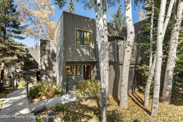 211 Meadow Ranch Dr Unit D5A, Snowmass Village, CO 81615 - view of front of home