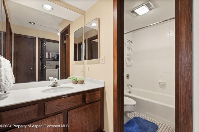 211 Meadow Ranch Dr Unit D5A, Snowmass Village, CO 81615 - bathroom with tile patterned floors, toilet, shower / bathtub combination, vanity, and recessed lighting