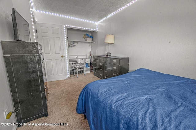 714 Westridge Rd, Craig, CO 81625 - bedroom featuring carpet and a textured ceiling