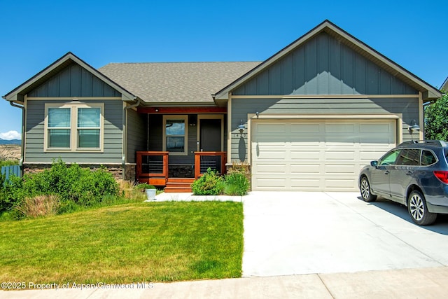 1429 Munro Ave, Rifle, CO 81650 - photo 1