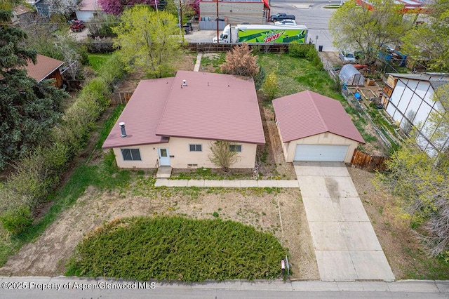 aerial view of property and surrounding area