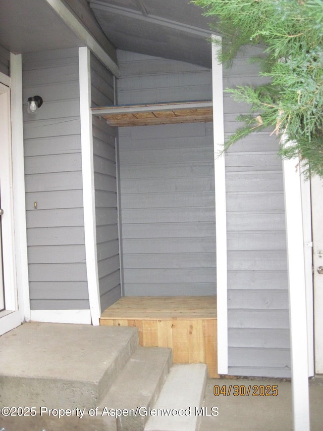 view of property entrance