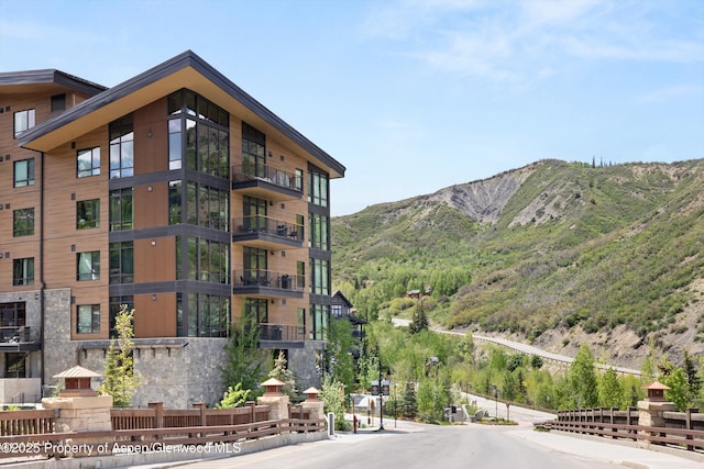 77 Wood Rd Unit 507-13, Snowmass Village, CO 81615 - view of property featuring a mountain view