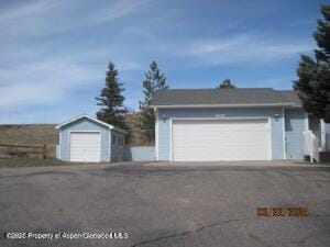 1645 E 7th St, Craig, CO 81625 - view of garage