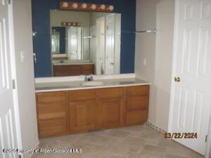 1645 E 7th St, Craig, CO 81625 - bathroom featuring vanity