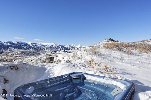 2908 Juniper Hill Dr, Aspen, CO 81611 - view of mountain backdrop