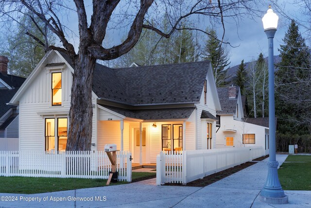 view of front of home