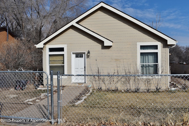 view of front of property