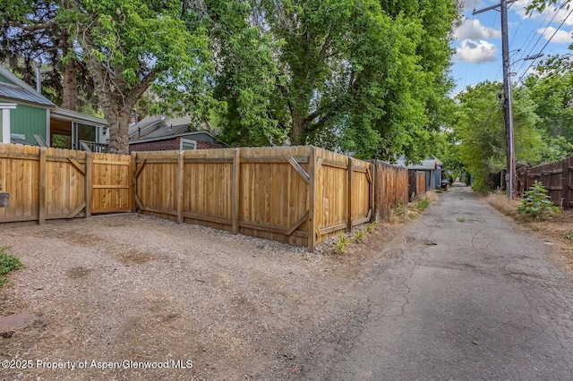 727 Bennett Ave, Glenwood Springs, CO 81601 - view of street with a gate