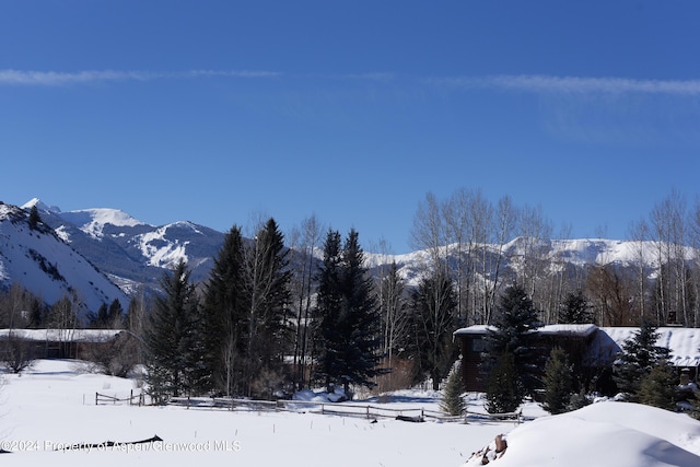 view of mountain feature