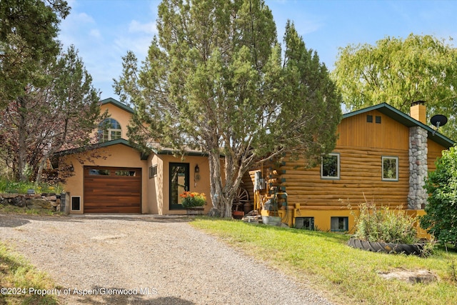 view of front of house featuring a garage