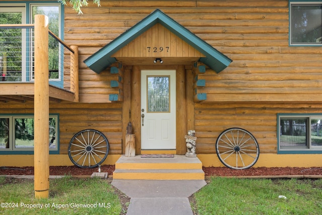 view of property entrance