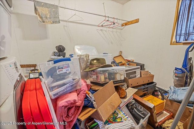 storage featuring washer / clothes dryer