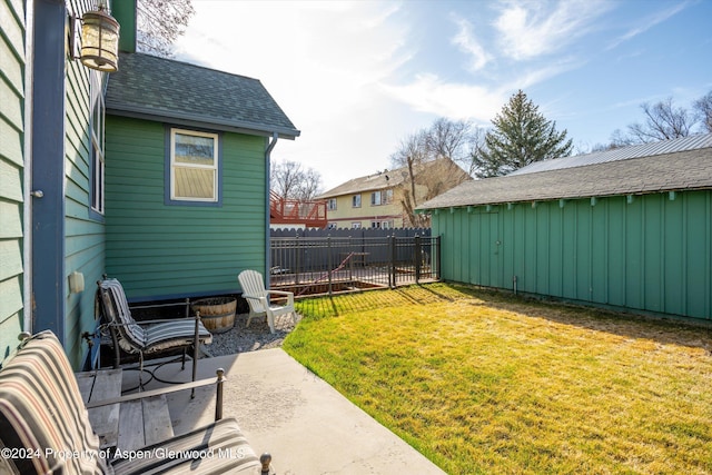 view of yard with a patio