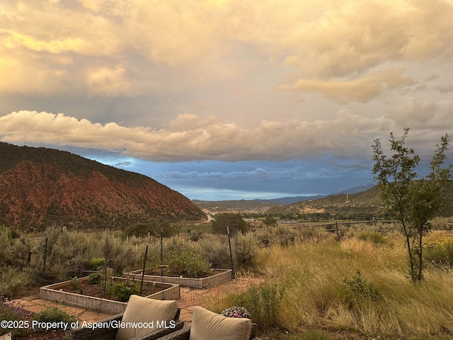 86 Sunrise Ct, Glenwood Springs, CO 81601 - view of mountain backdrop