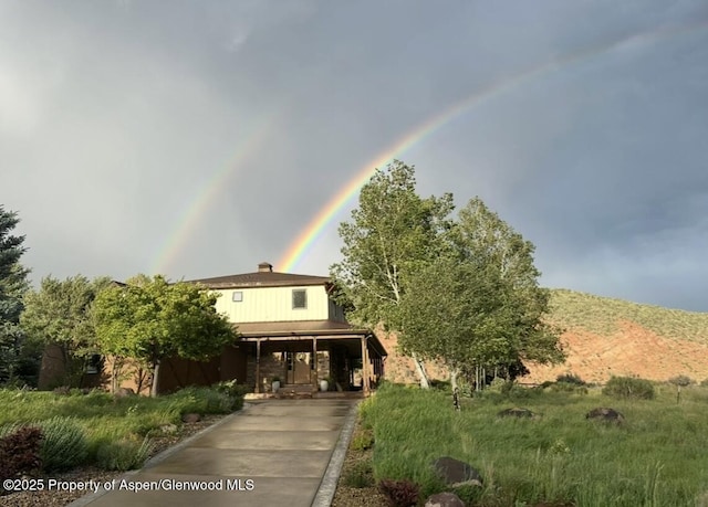 86 Sunrise Ct, Glenwood Springs, CO 81601 - view of front facade featuring a porch