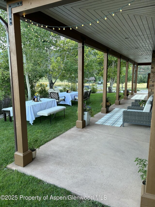 86 Sunrise Ct, Glenwood Springs, CO 81601 - view of patio / terrace with outdoor lounge area