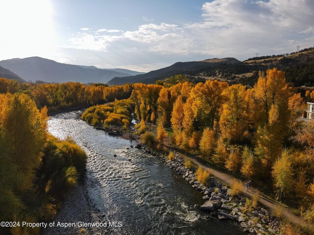 drone / aerial view with a mountain view