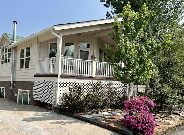 view of front of house with a porch