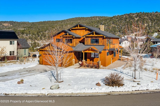 view of front of house with a mountain view