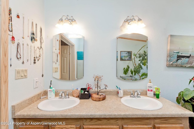 bathroom with vanity